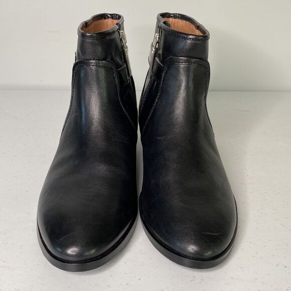 Louise et Cie Black Leather Zora Ankle Booties Low Stack Heel Almond Toe Buckle - Picture 5 of 16